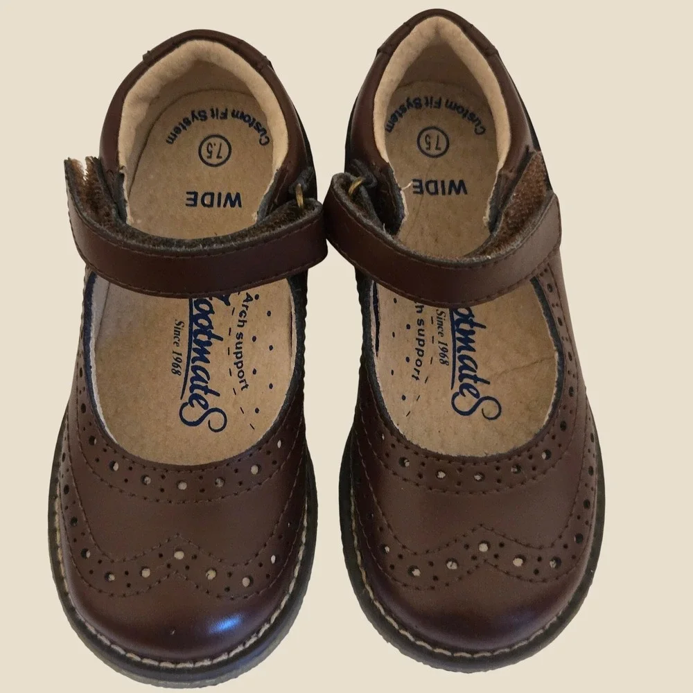 Footmates Ariel Brown Leather Wingtip Mary Jane Shoes Kids 7.5 Wide Arch Support